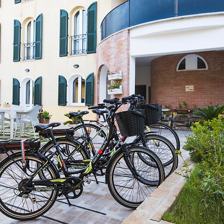 Muma Hostel SantʼAntìoco エクステリア 写真