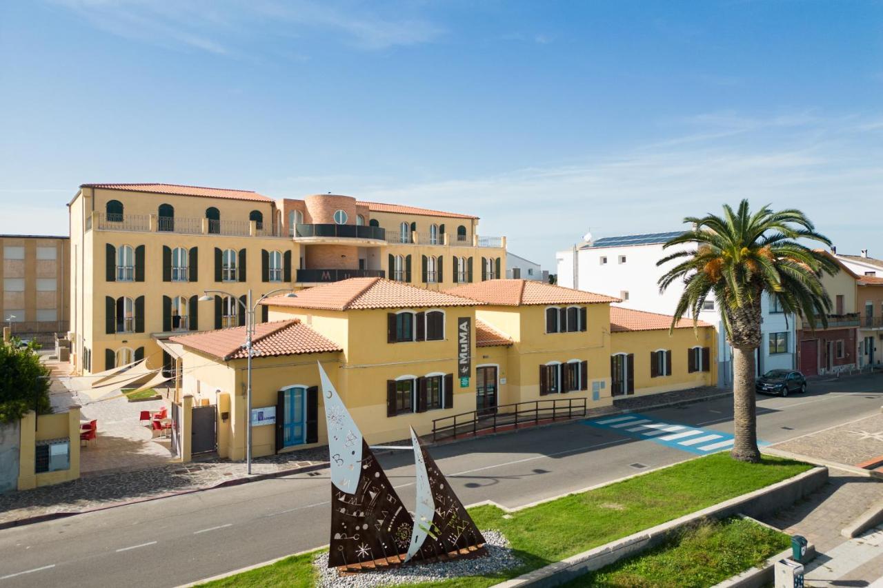 Muma Hostel SantʼAntìoco エクステリア 写真