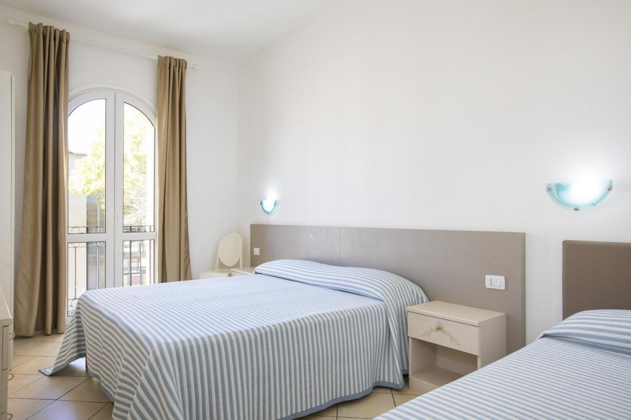 Muma Hostel SantʼAntìoco エクステリア 写真