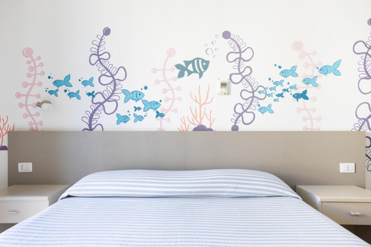 Muma Hostel SantʼAntìoco エクステリア 写真